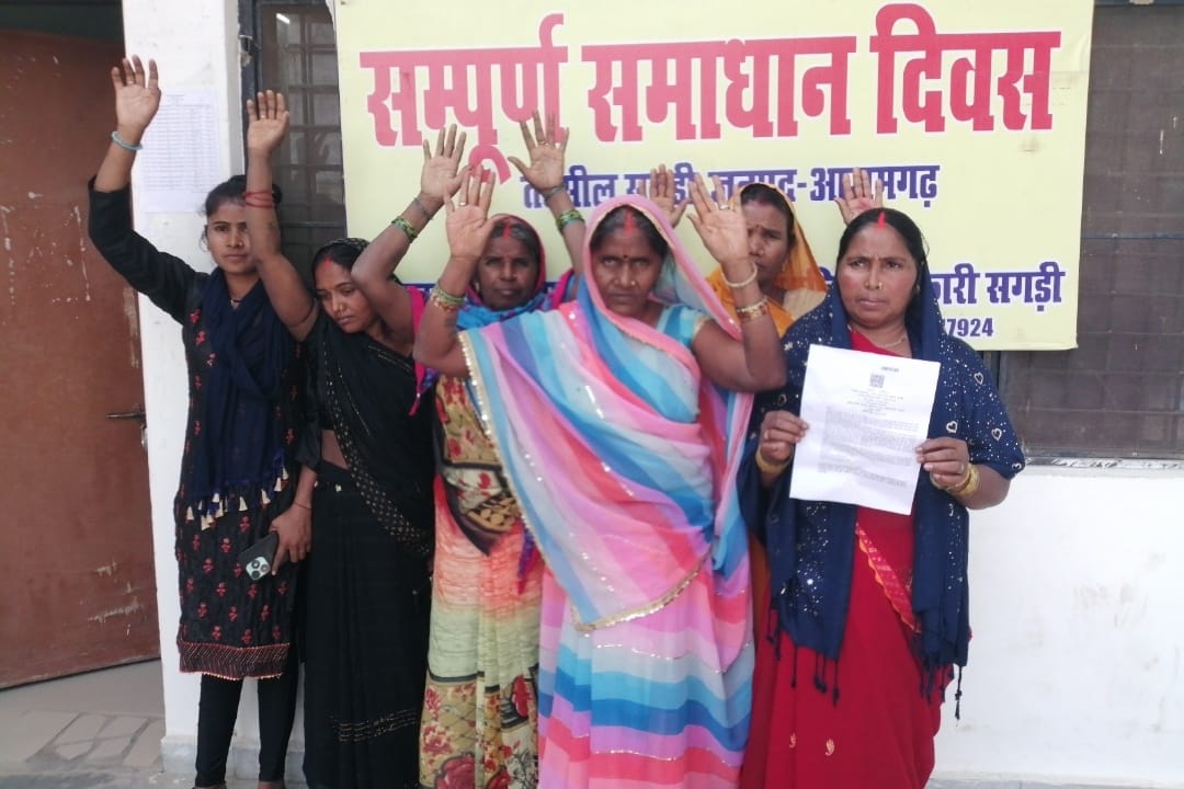 बेदखली आदेश के बाद भी सूअर बाड़ा पर अवैध कब्जे का आरोप