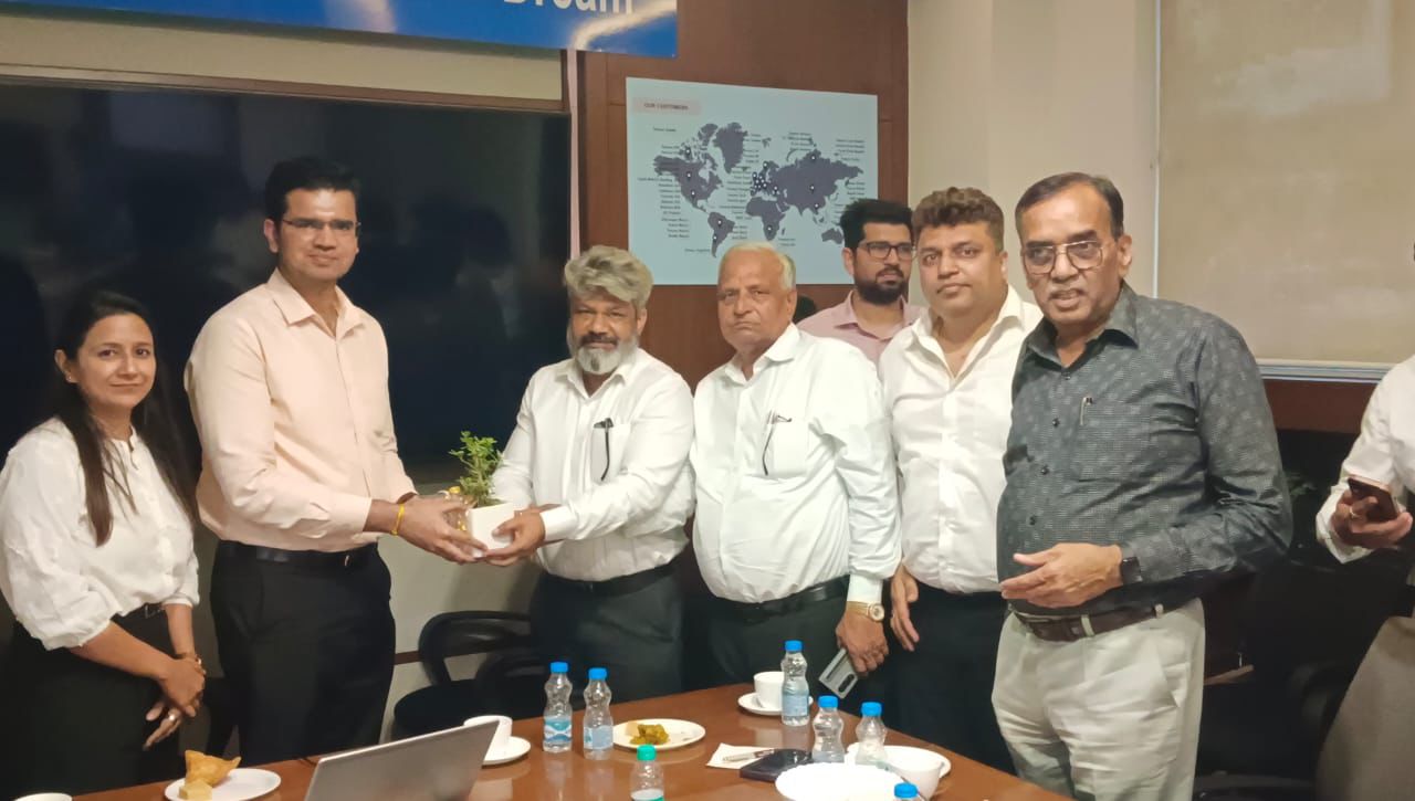 आईआईएएफ की पहल: MSME, DGFT और सरकारी विभागों के साथ संवाद, उद्योगों को निर्यात नीतियों व योजनाओं की दी जानकारी