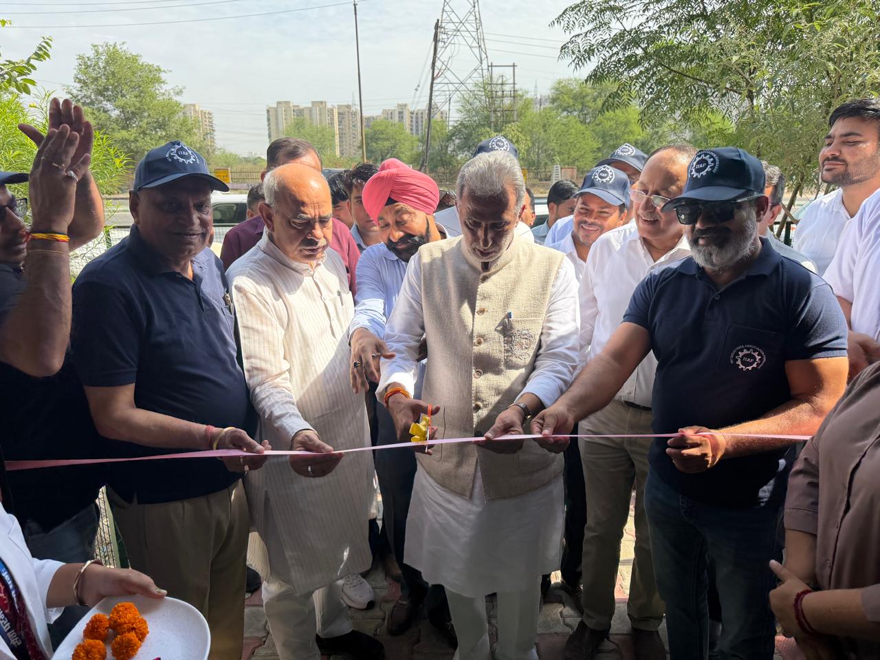 केंद्रीय राज्य मंत्री कृष्णपाल गुर्जर ने IIAF के “IMT Clean & Green”, “One Industry Five Tree” एवं 10 रुपये सेवा अभियान को दी नई गति