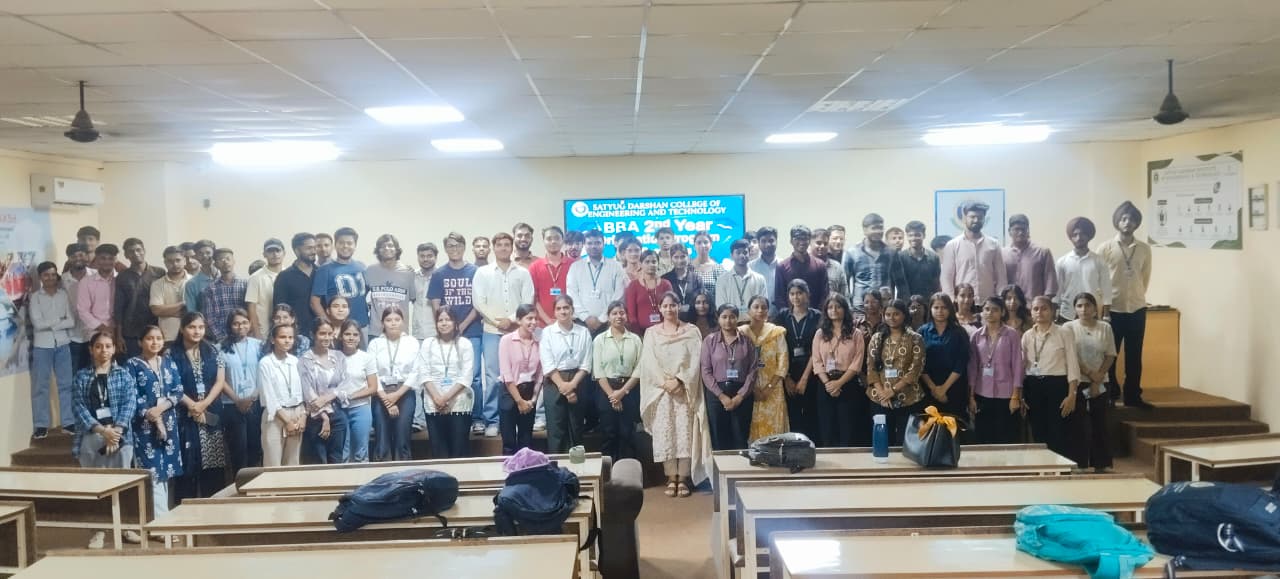 एसडीआईईटी में बी बी ए द्वितीय वर्ष के विद्यार्थियों के लिए ओरिएंटेशन कार्यक्रम का आयोजन
