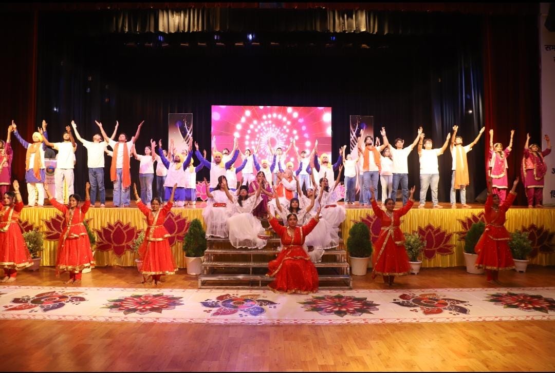 सतयुग परिवार–स्नेह मिलन में गूंजा आत्मिक जागृति का संदेश, आत्मज्ञान को बताया सार्थक जीवन का आधार